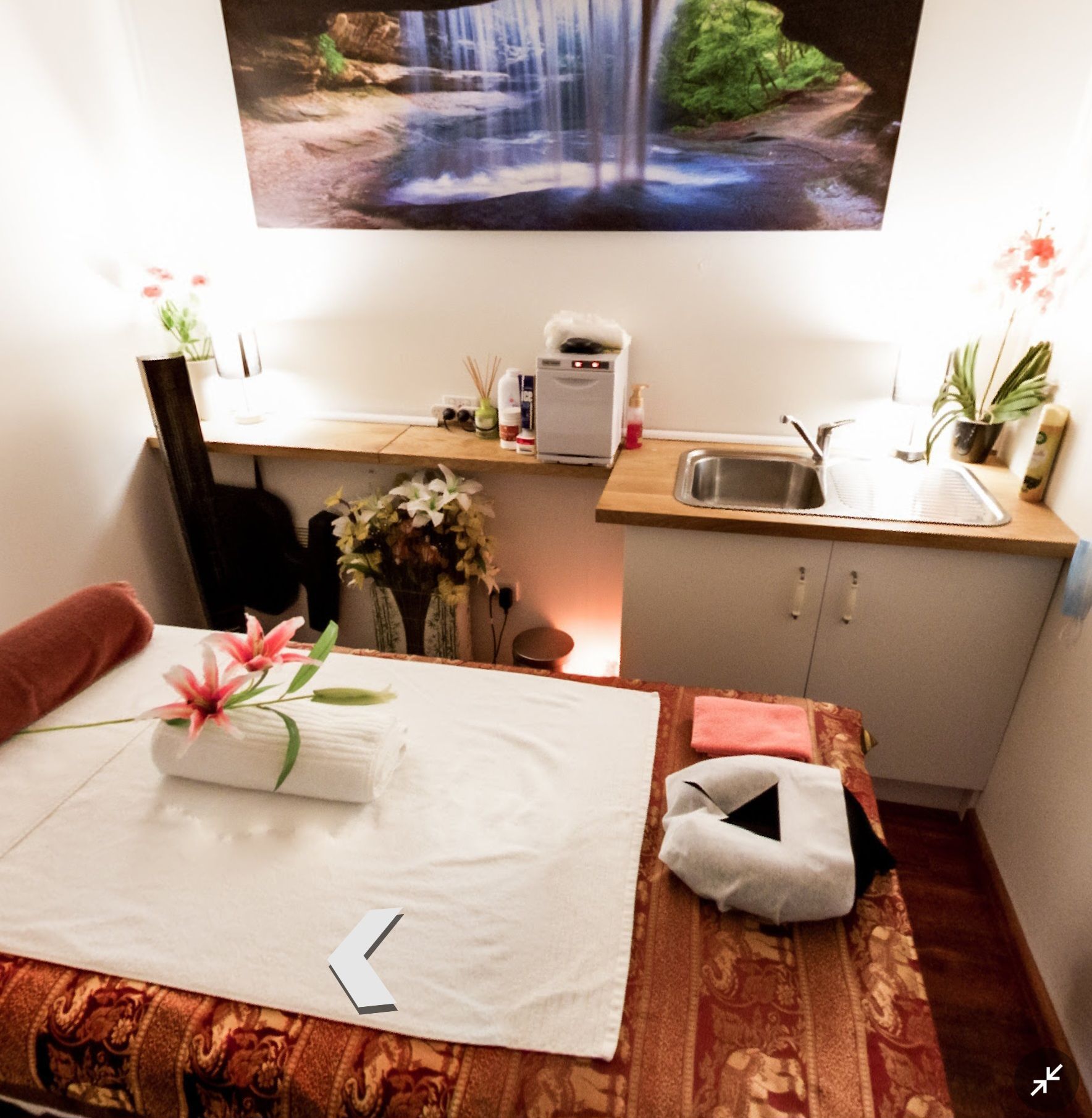 Enjoy Relaxing Massage at Beyonder Relax and Wellness at Paradise Point