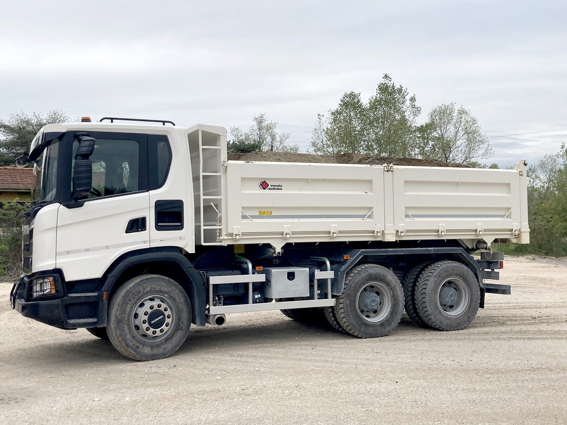 camion trasporto inerti Boscaratto