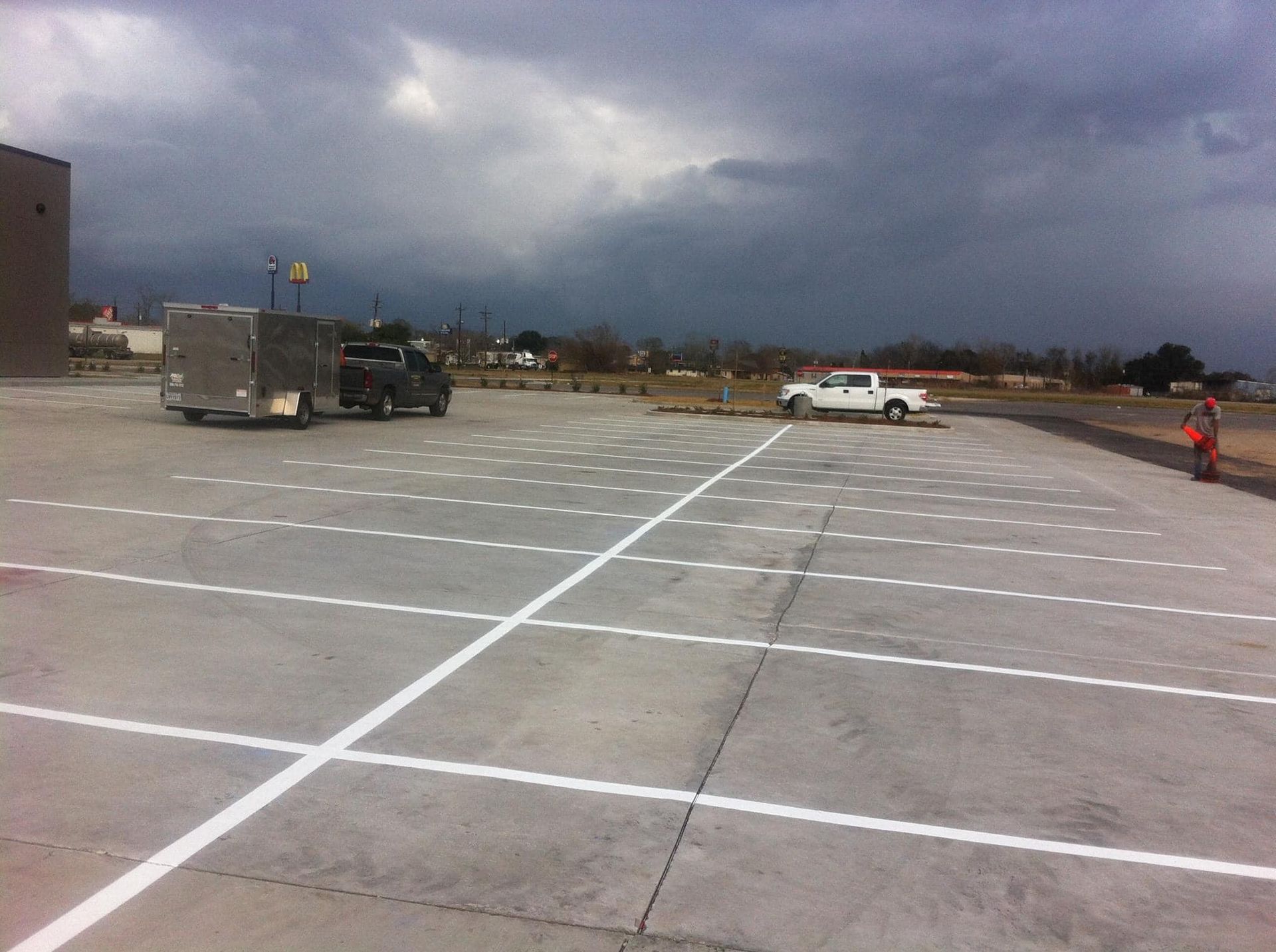 white parking lot striping