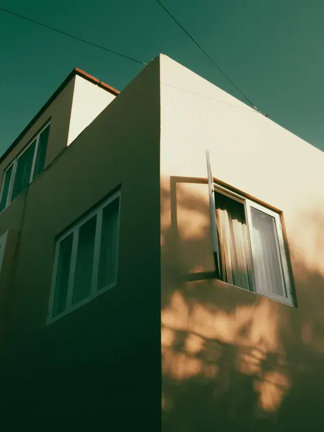 Plaatsing van een EPDM-dakbedekking in Leuven, waterdicht en duurzaam voor platte daken.