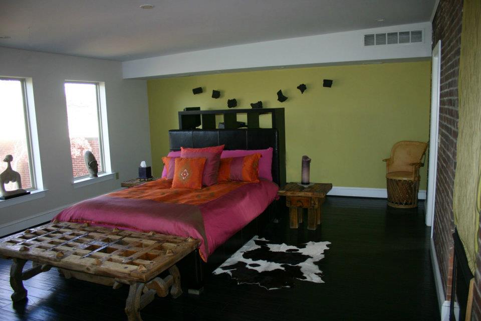 Bedroom with White and Green Wall — Wilmington, DE — Ayala Painting