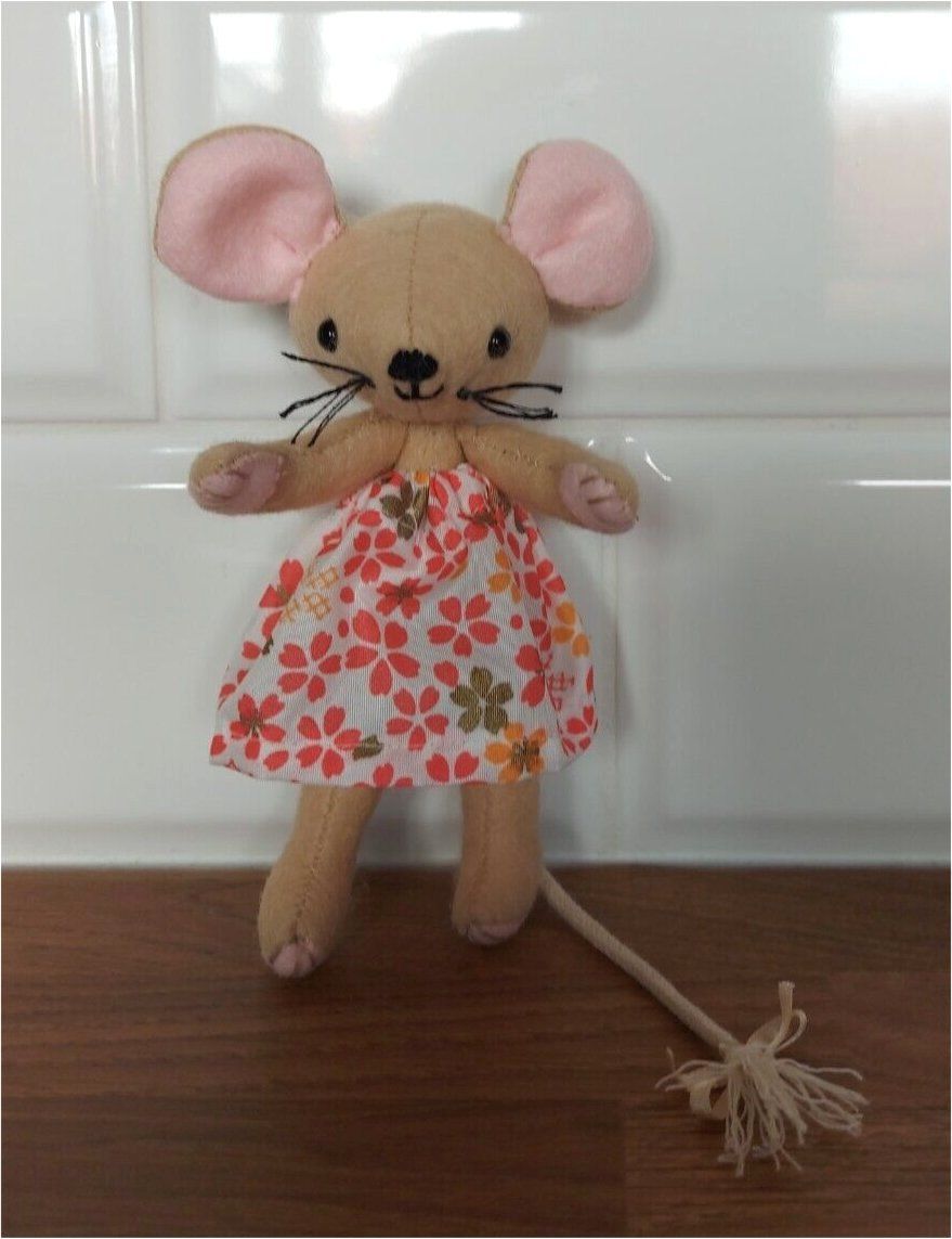 Carrie mouse by Sallyanne