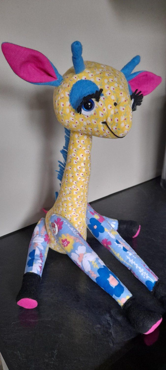 Giraffe by Jean