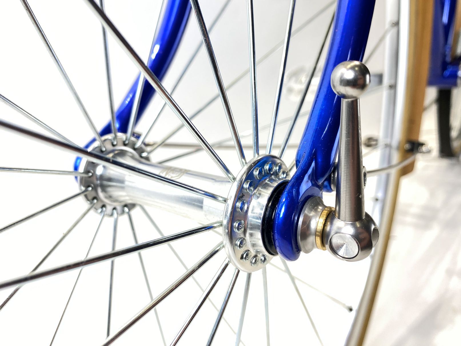 Gunn bicycles front hub