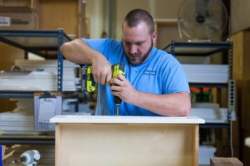 Louisiana Custom Closets vs. Lowe’s: What's The Difference?