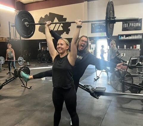 members working out at mountain range fitness