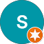 Een blauwe cirkel met daarin de letter s en een oranje ster.
