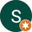 Een groene cirkel met daarin de letter s en een oranje ster.