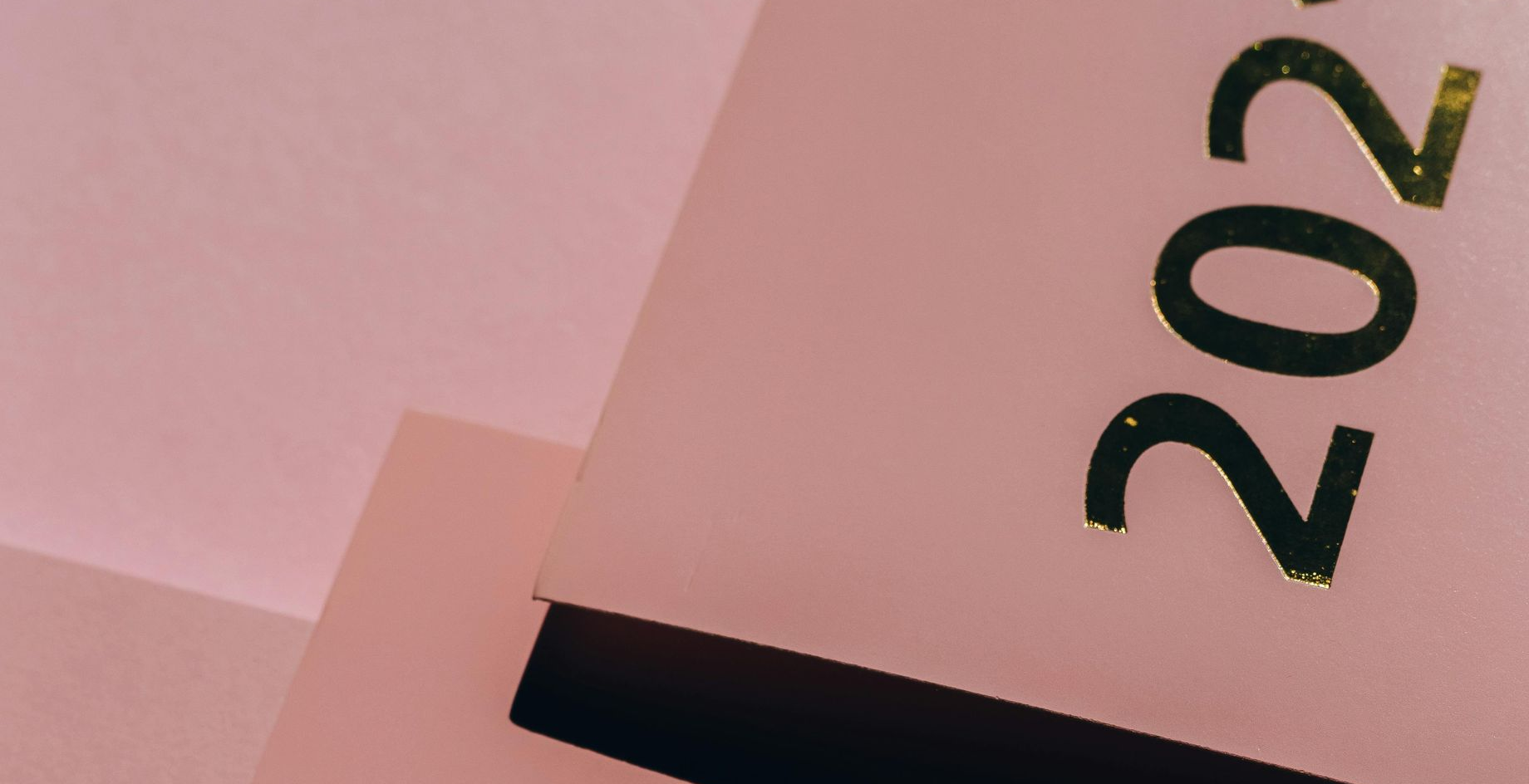 Pink 2021 calendar showing January dates.