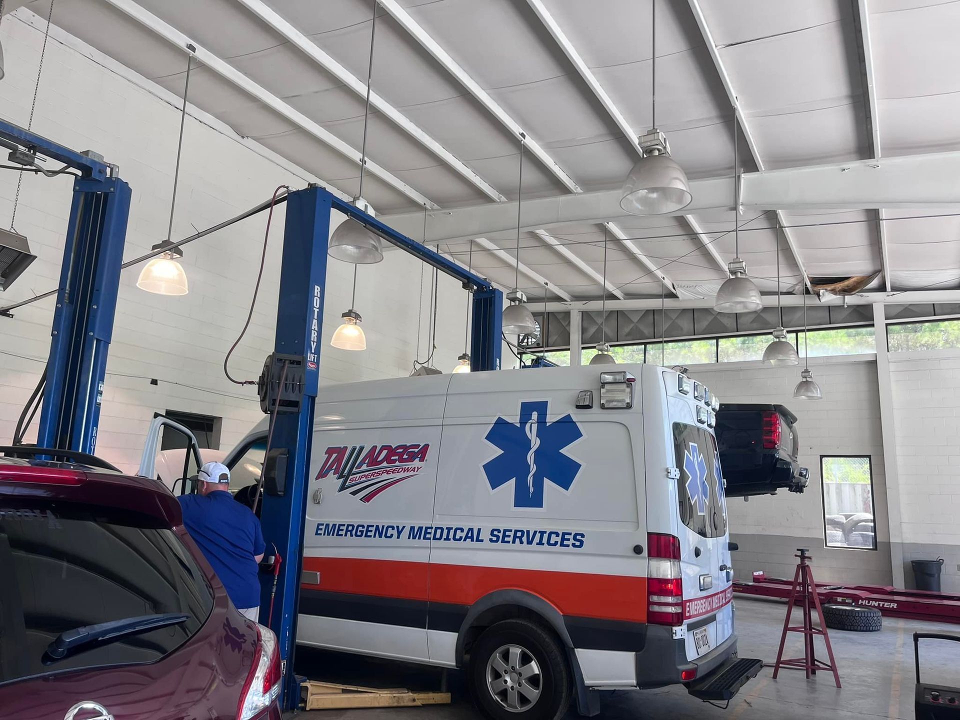 Shop Image or Workspace Image | Apex Vehicle Services