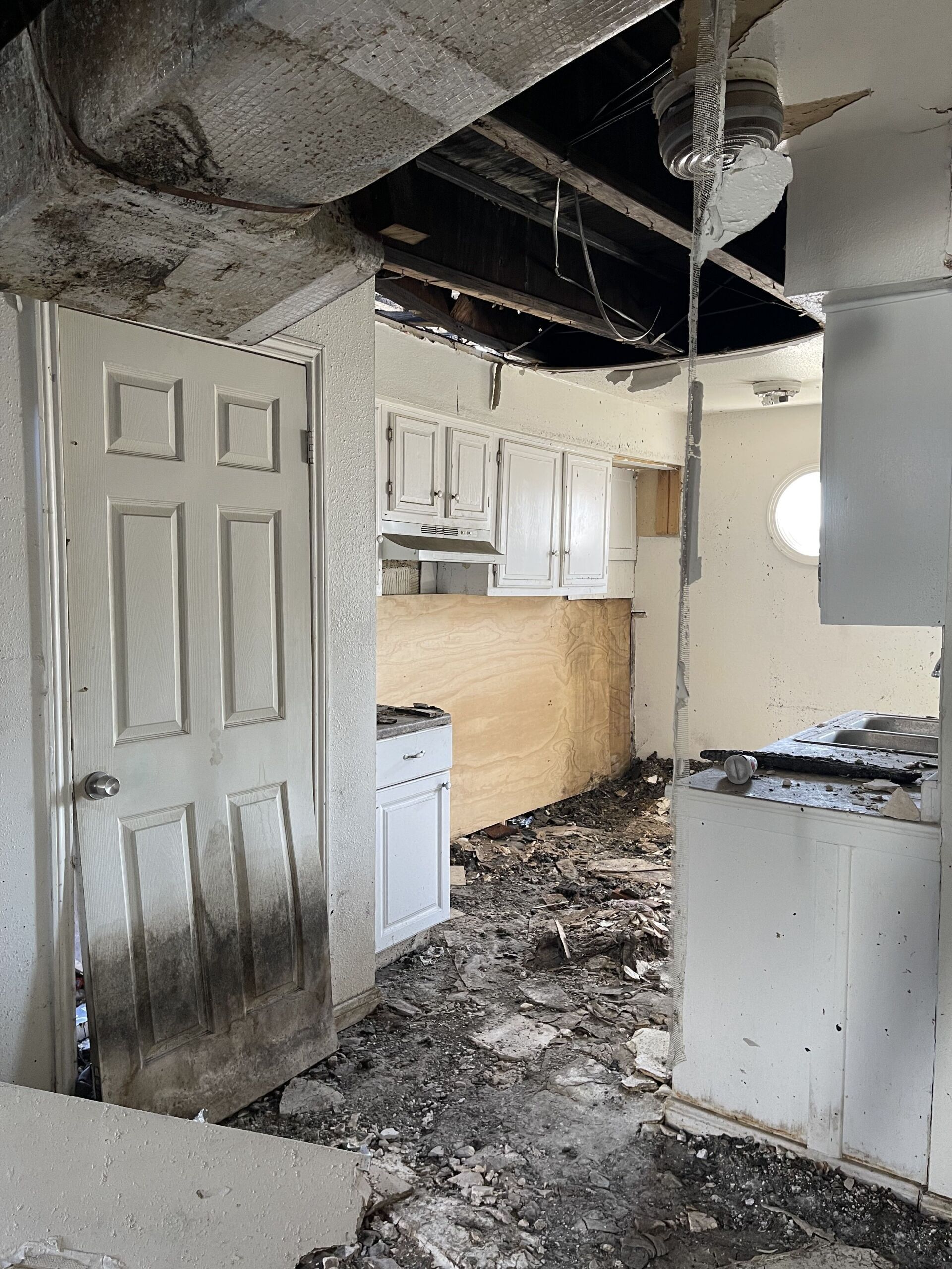 Help After A House Fire No Insurance Do This [Full Guide]