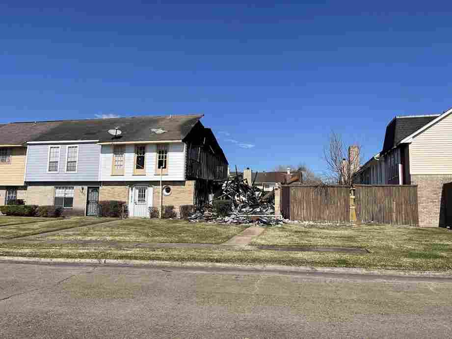 what happens if your house burns down and you have no insurance