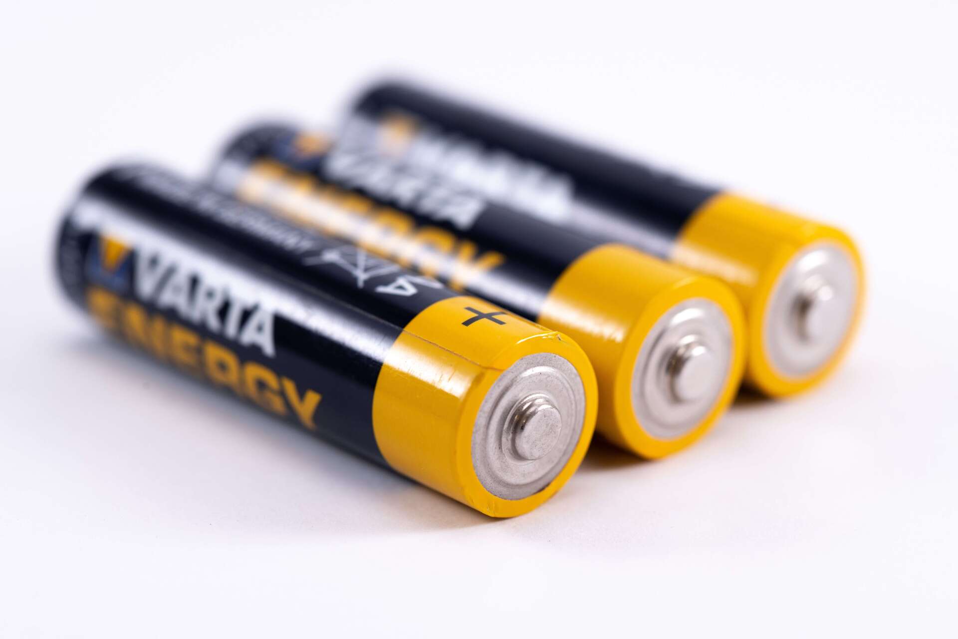 Do Batteries Cause House Fires [You'll Be Surprised] 