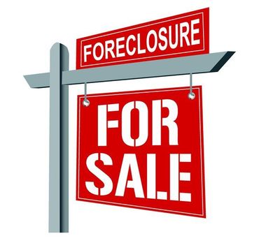 Foreclosure Sign Posted In Muscatine, IA