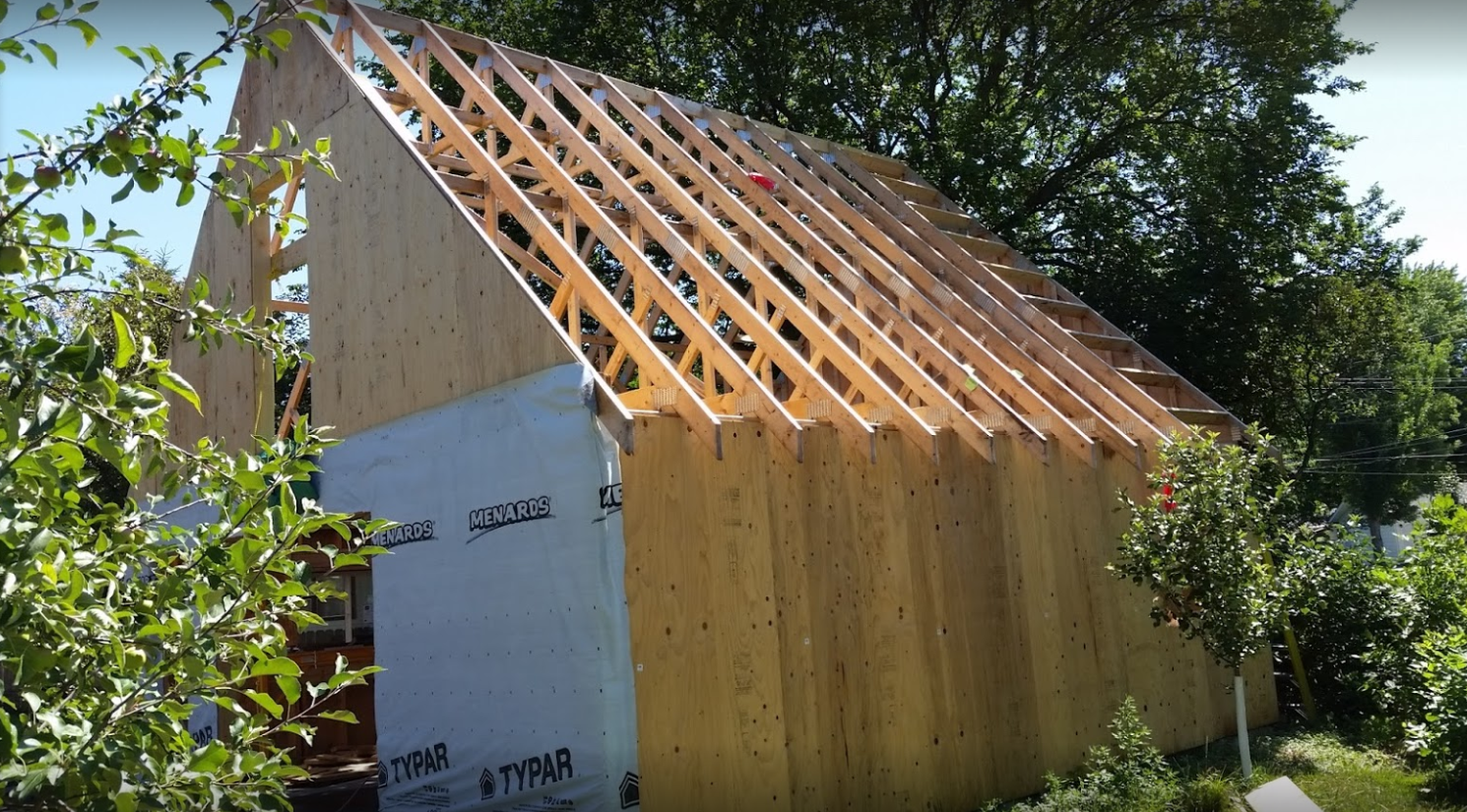 Roof Trusses without Plywood Installed on a Detached Garage near Sheldon ND