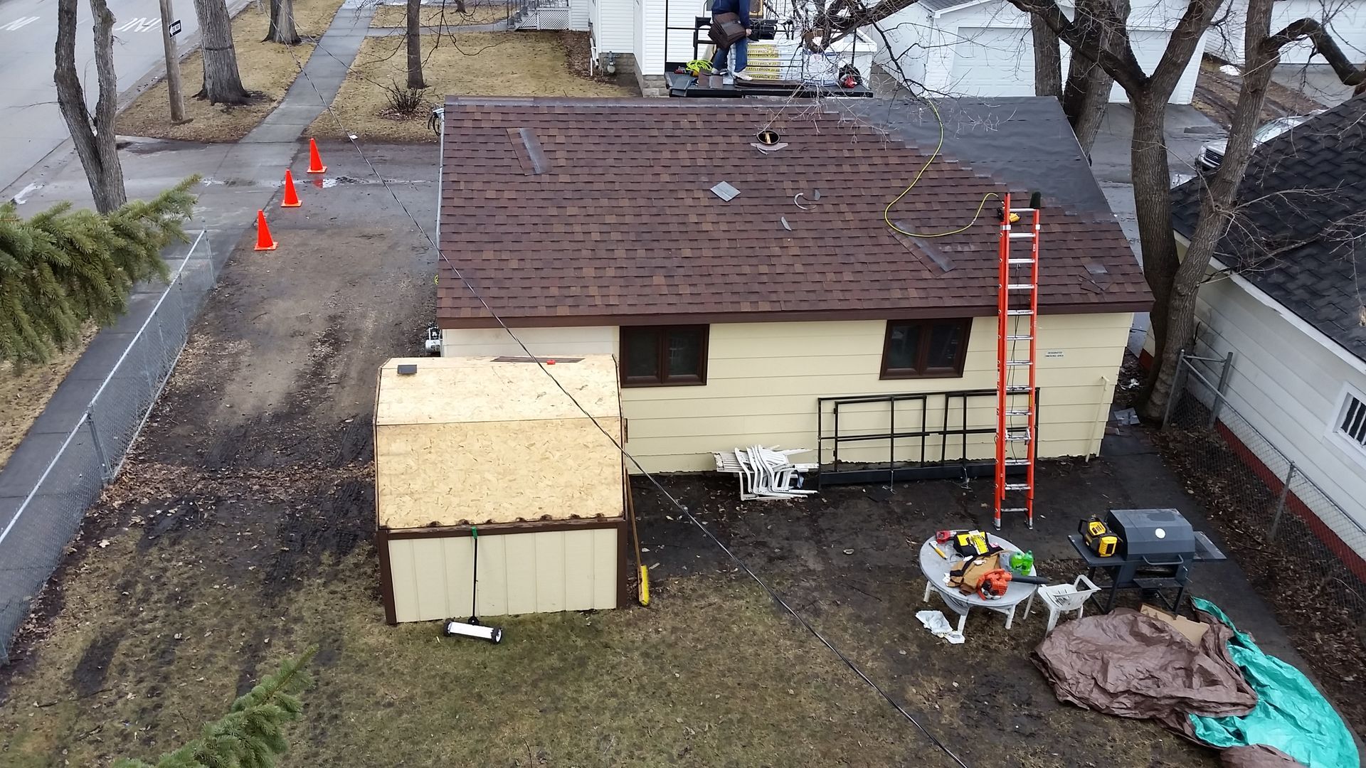 Atlas Castlebrook Burnt Sienna Shingles Installed on a detached garage Roof in Downer, MN