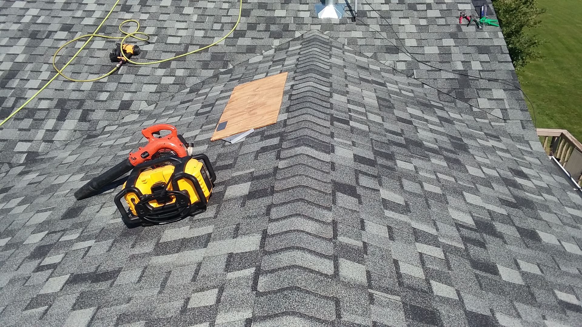Granite Gray Colored Northgate ClimateFlex Class IV Asphalt Shingle Composite roof Installed in West Fargo-ND