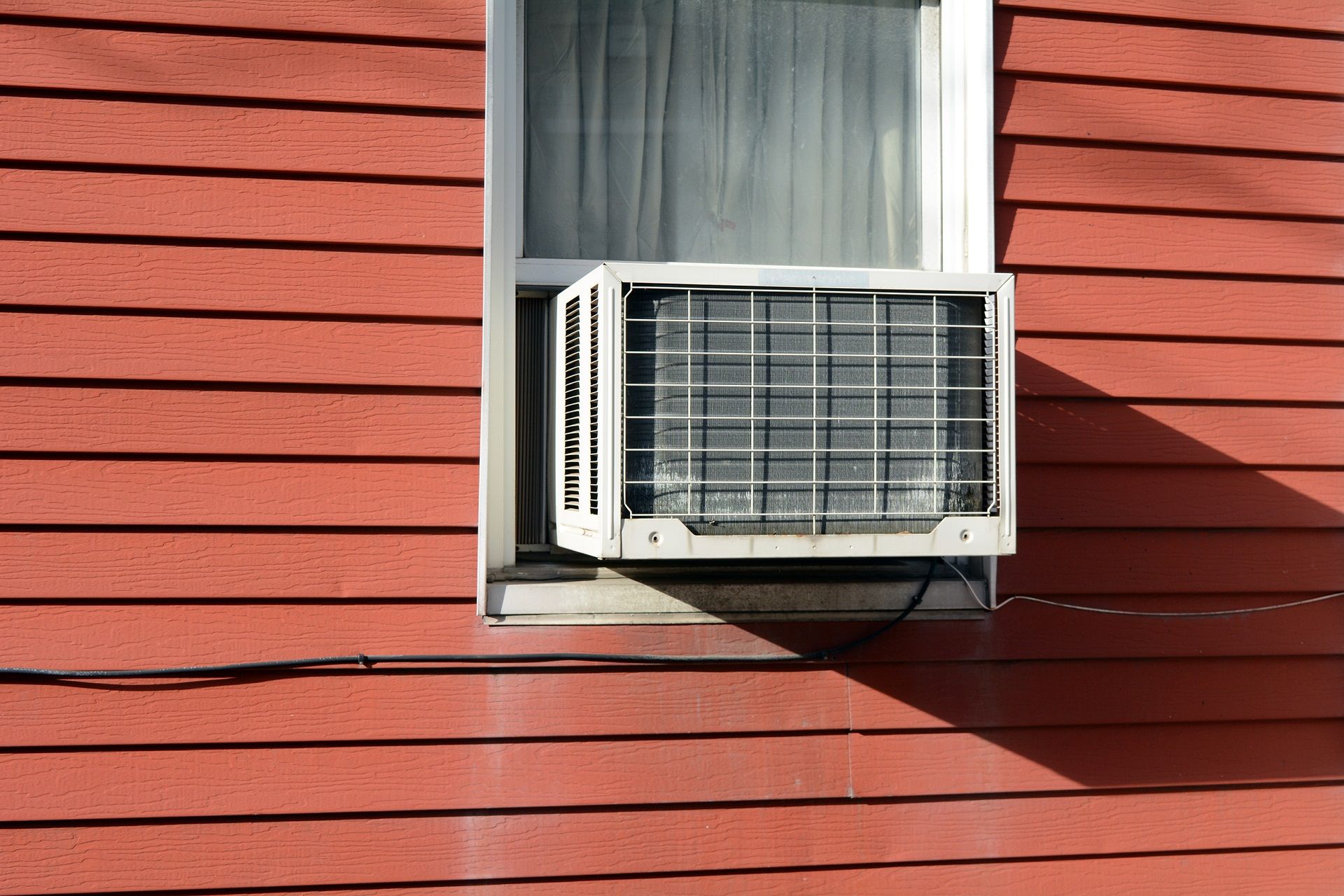 Window or split air conditioner
