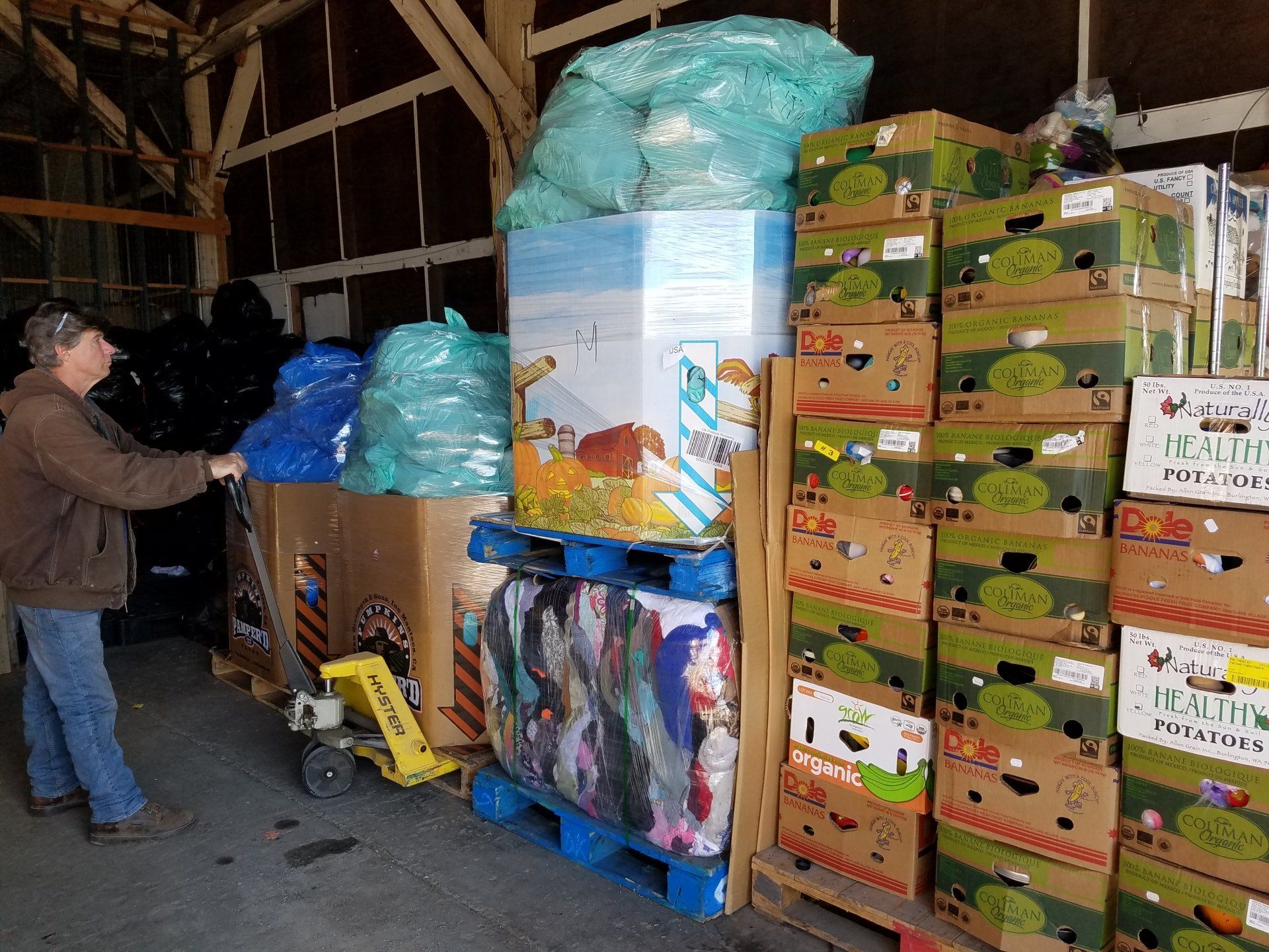 Community | Group of People Picking up Garbage  | Arcata, CA