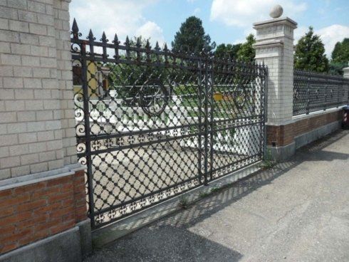 Cancello scorrevole in ferro
