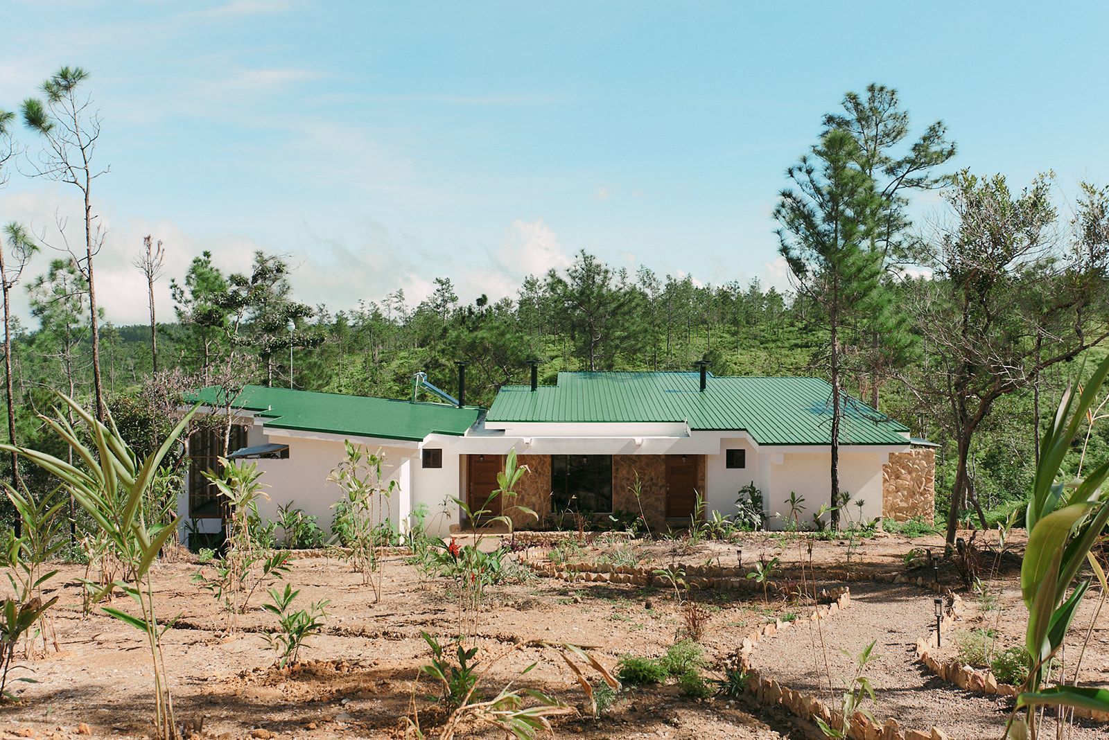 Beautifully designed luxury villa surrounded by nature at Hidden Valley Wilderness Lodge