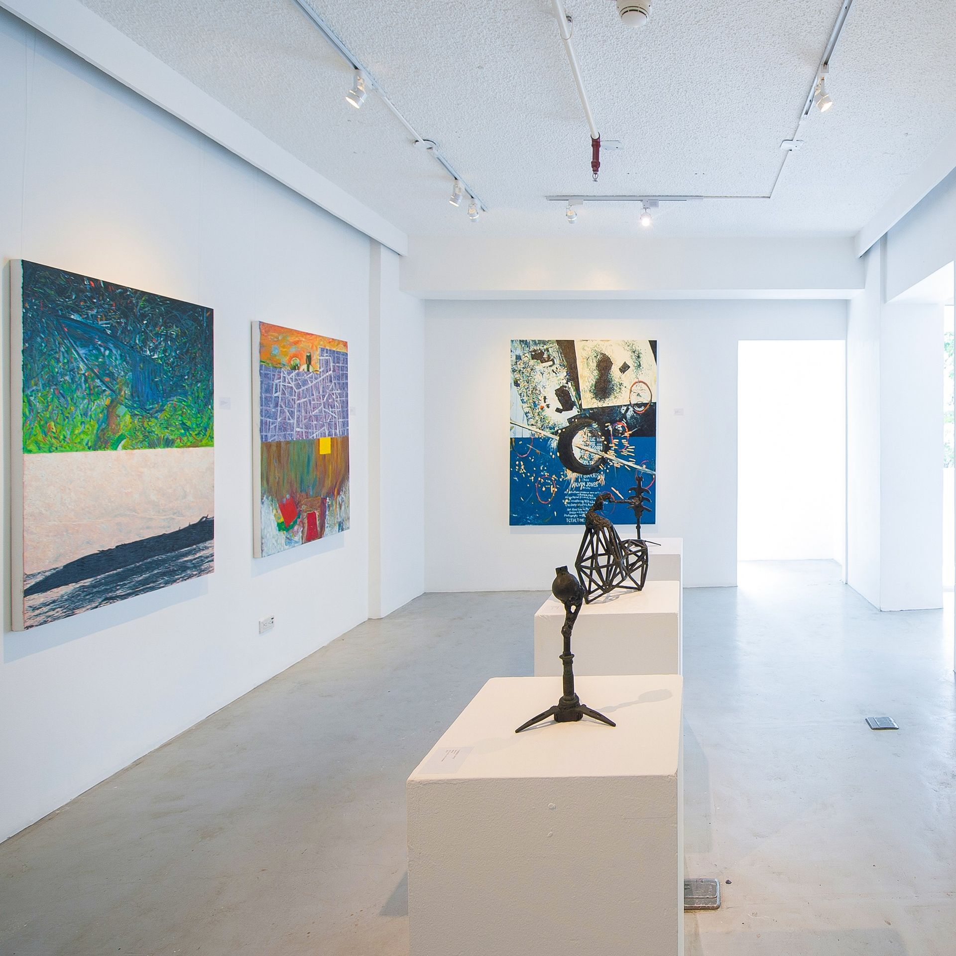Altro Mondo Gallery view in a boutique hotel 
