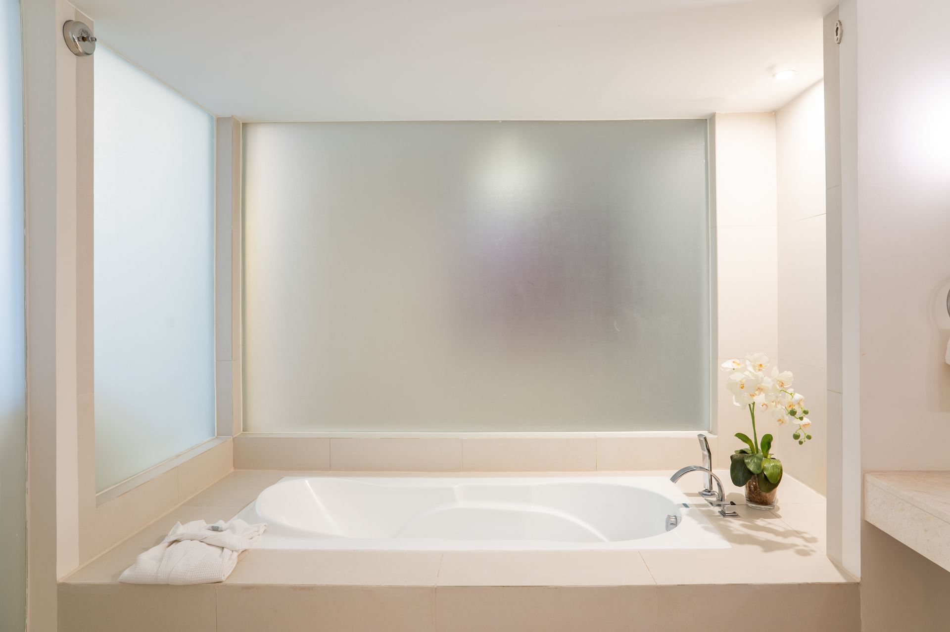 Soaking bathtub detail in the Barcelona Suite with bathtub at The Picasso Boutique Serviced Residences