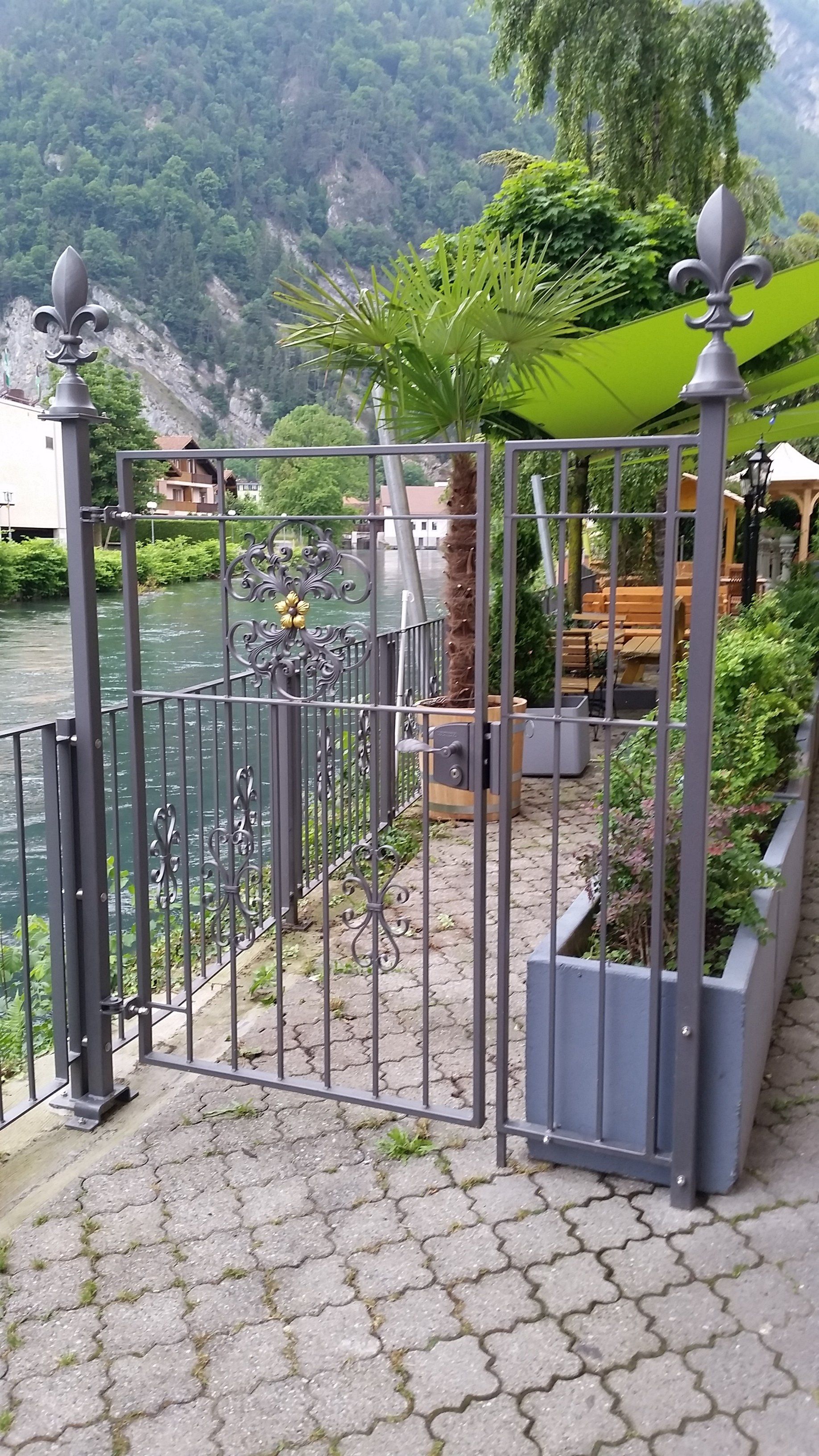 Türabschluss mit festem Teil