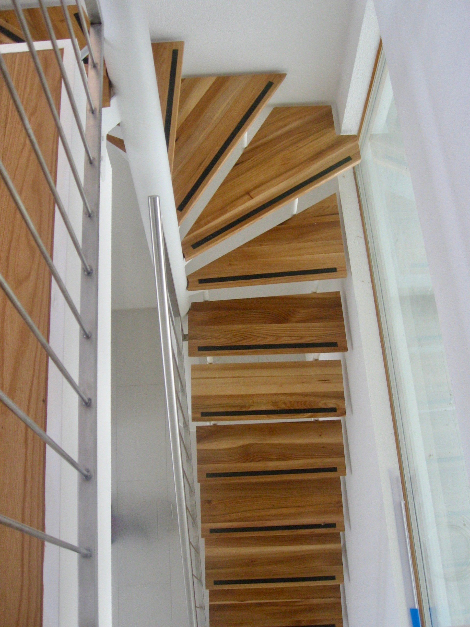 Metalltreppe, freie Form
