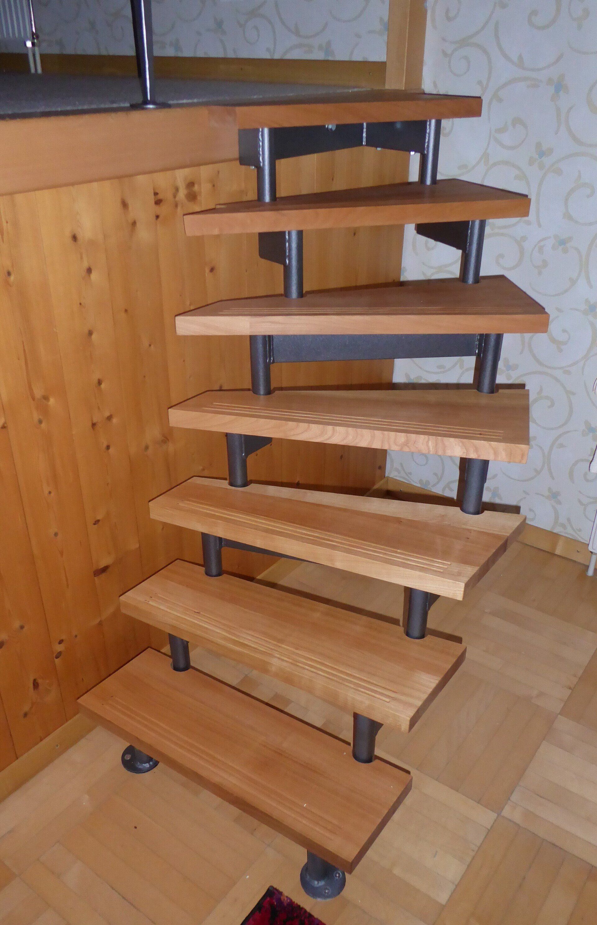 Metalltreppe, freie Form