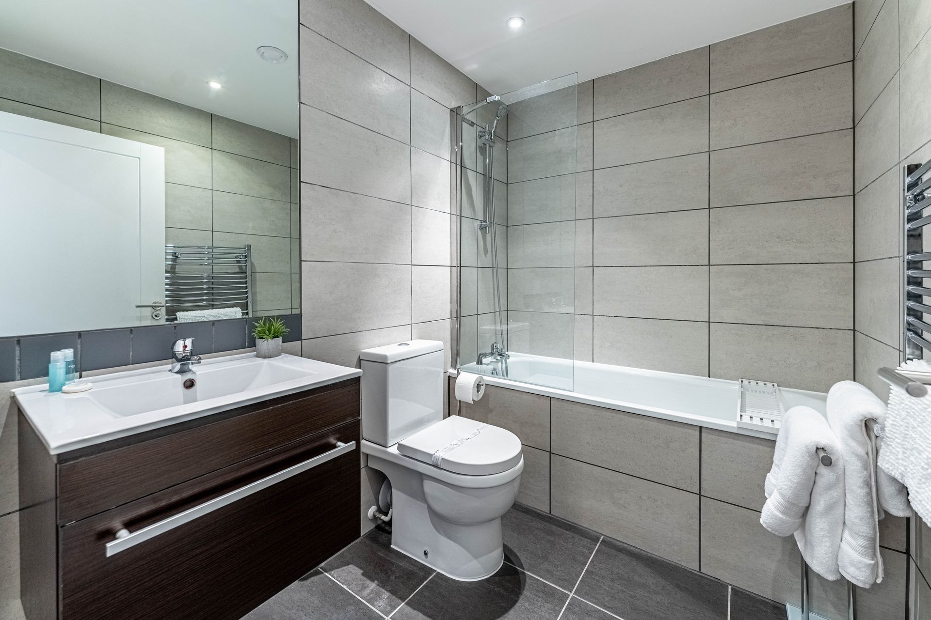 Serviced Apartment in Reading - Bedroom