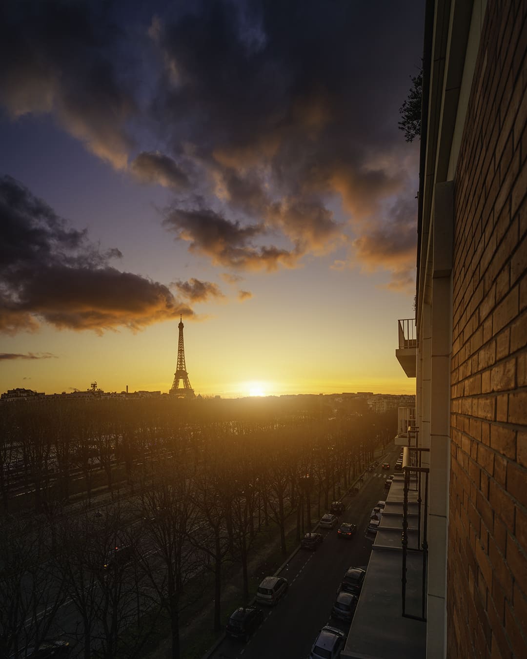Superior room Eiffel Tower view - Le Damantin Paris