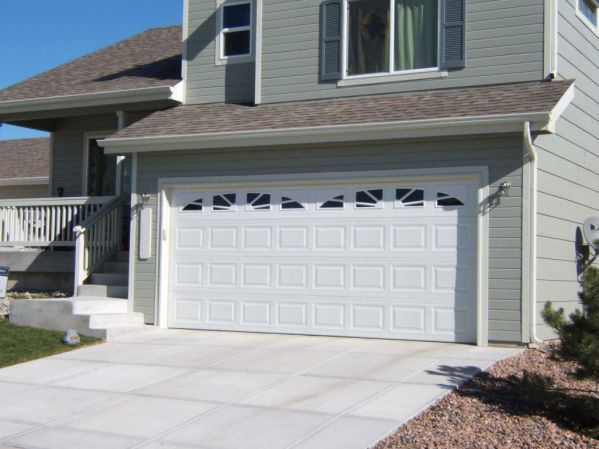 White modern garage - Garage doors in San Francisco, CA