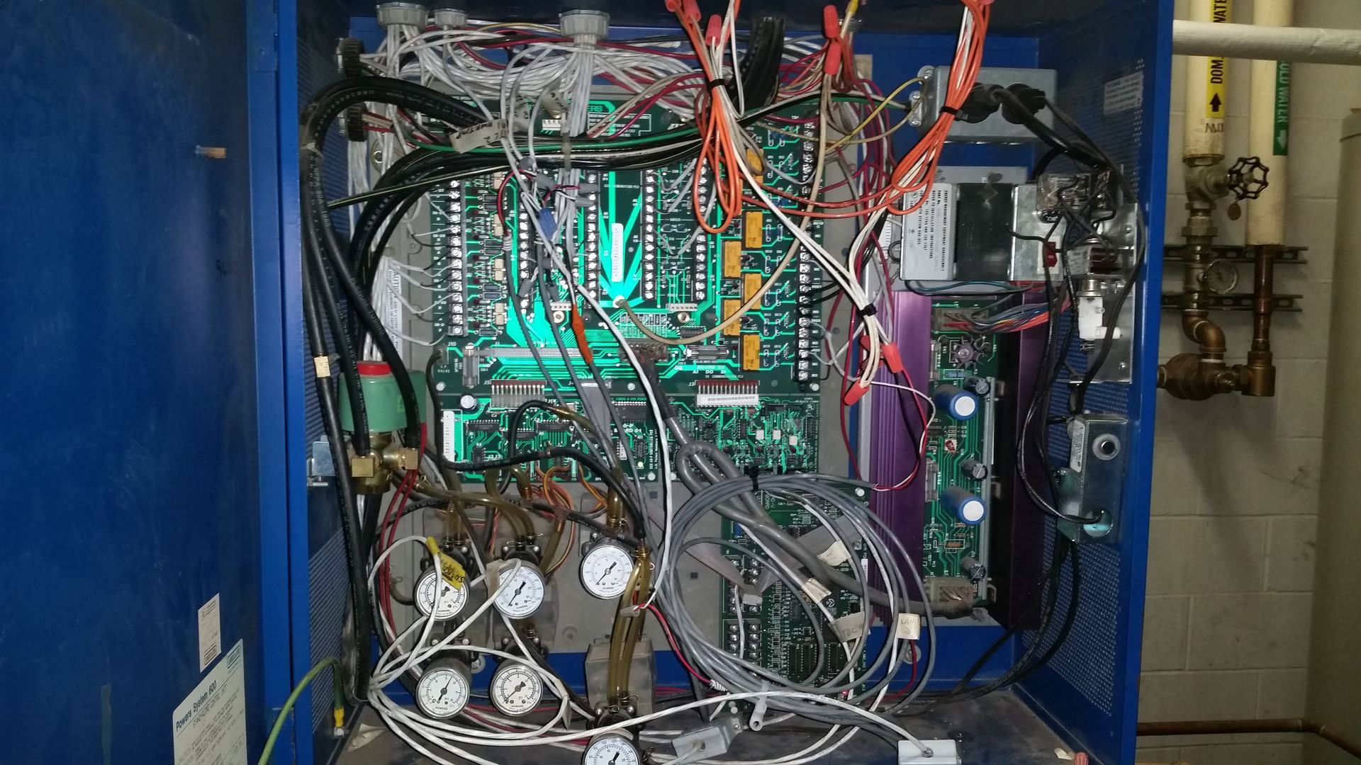 Updating and Old Landis & Gyr/Siemens to Specialty Services Building Automation