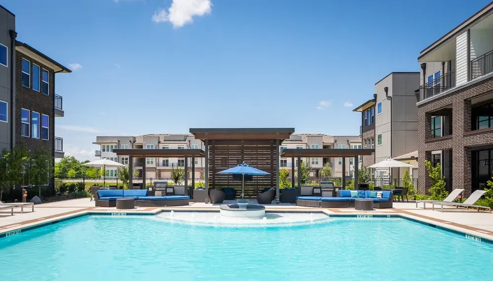 Lake Walk at Traditions Apartments