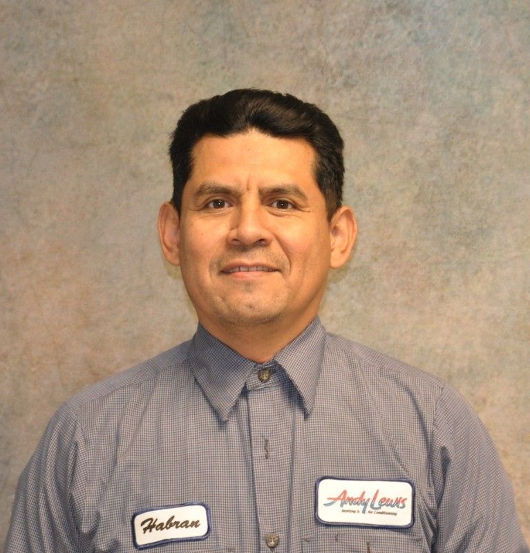 Omar Montelongo Menez - Service Technician