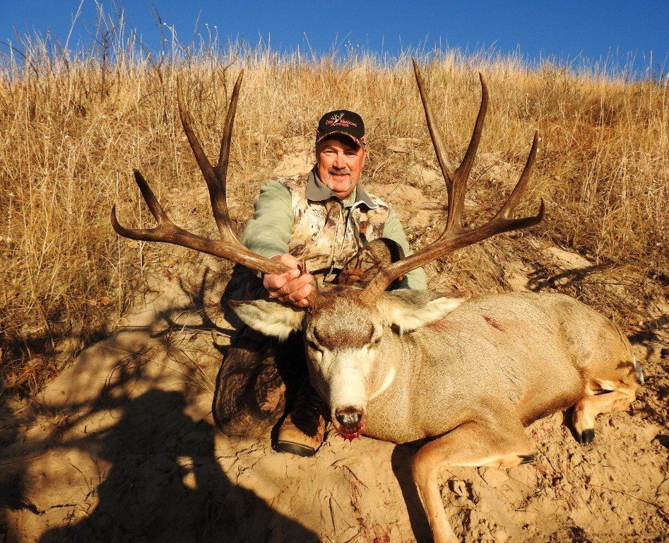 Deer Meadows Outfitters | Trophy Deer Hunts in the Nebraska Sandhills