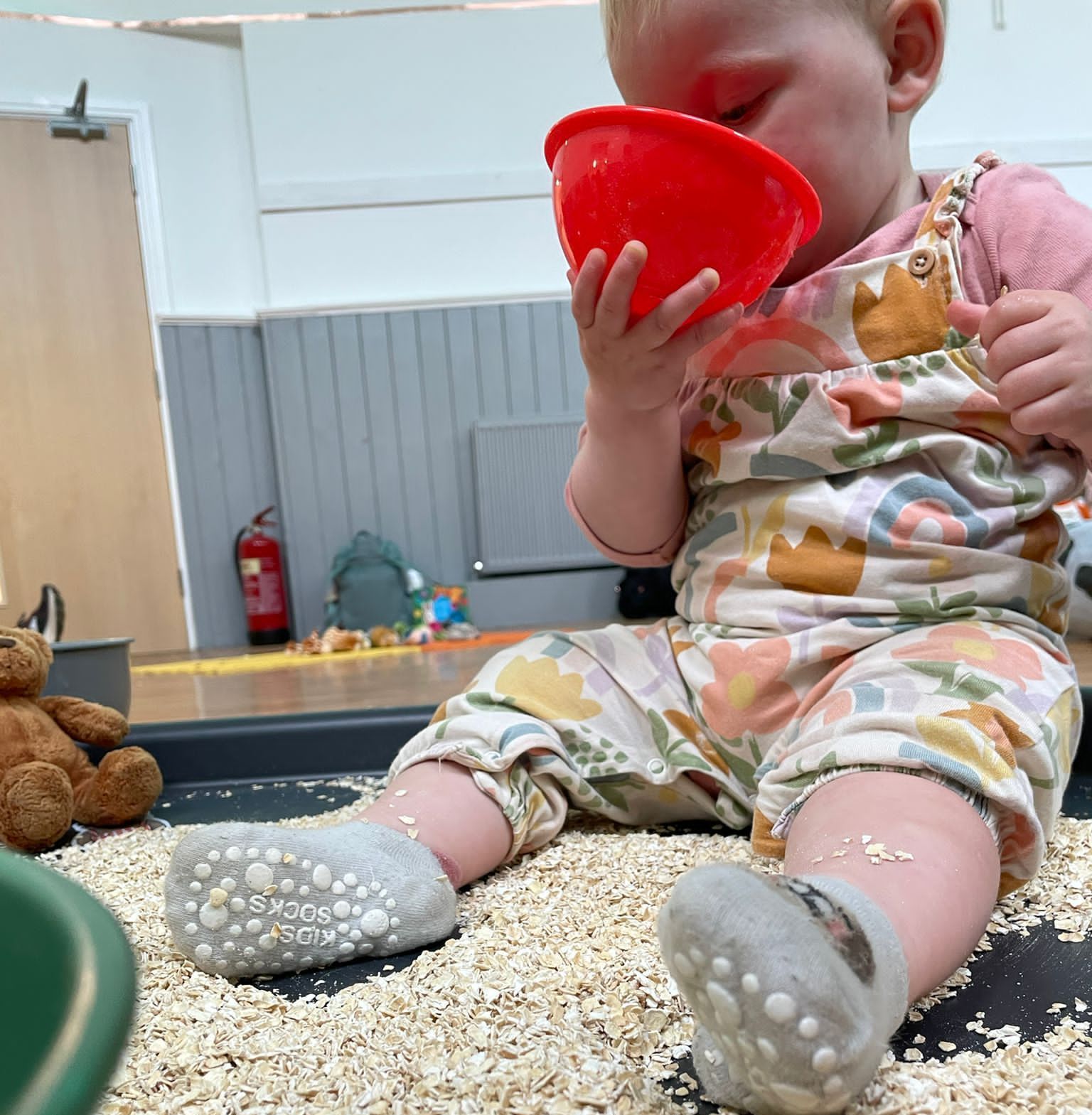Stay & Sensory Play