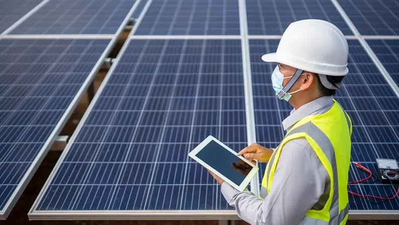 Electrical Engineering Examines Solar Panels in Renewable Energy Generation