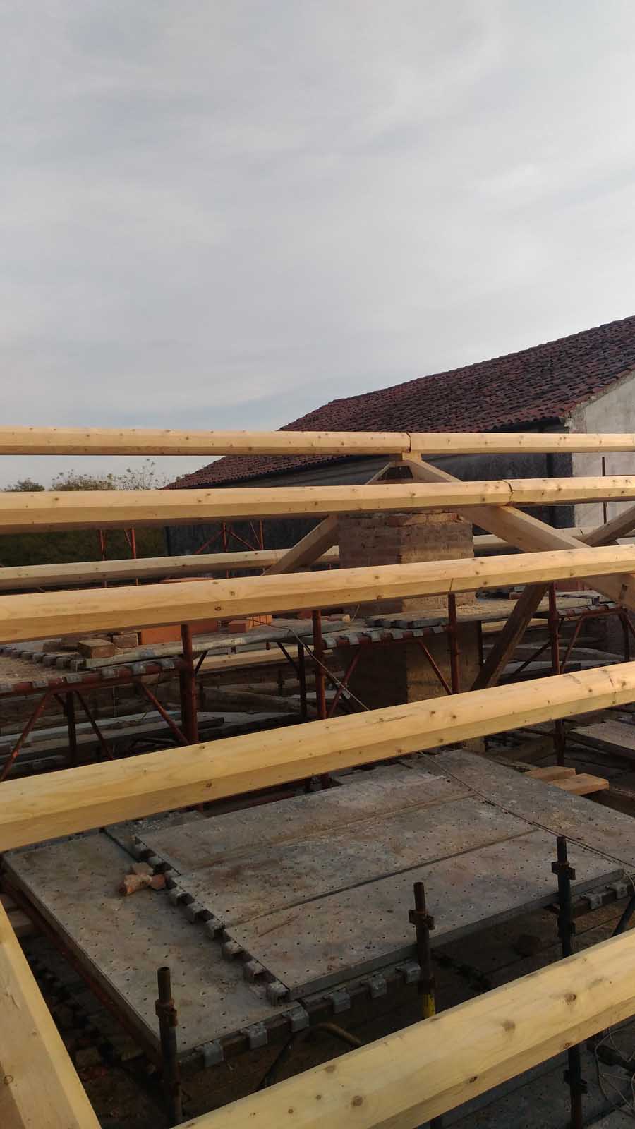 Rifacimento tetto di una casa