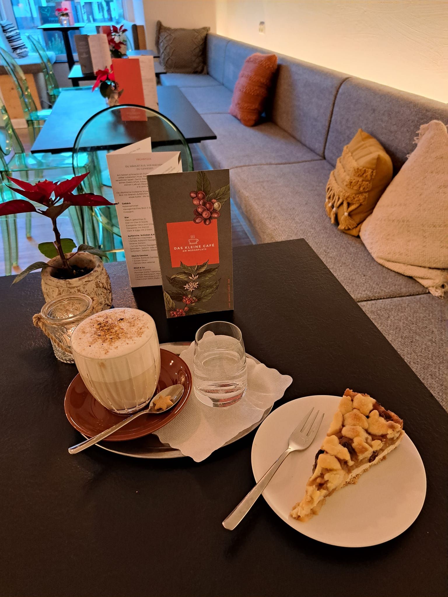 Sirtbank mit Tisch