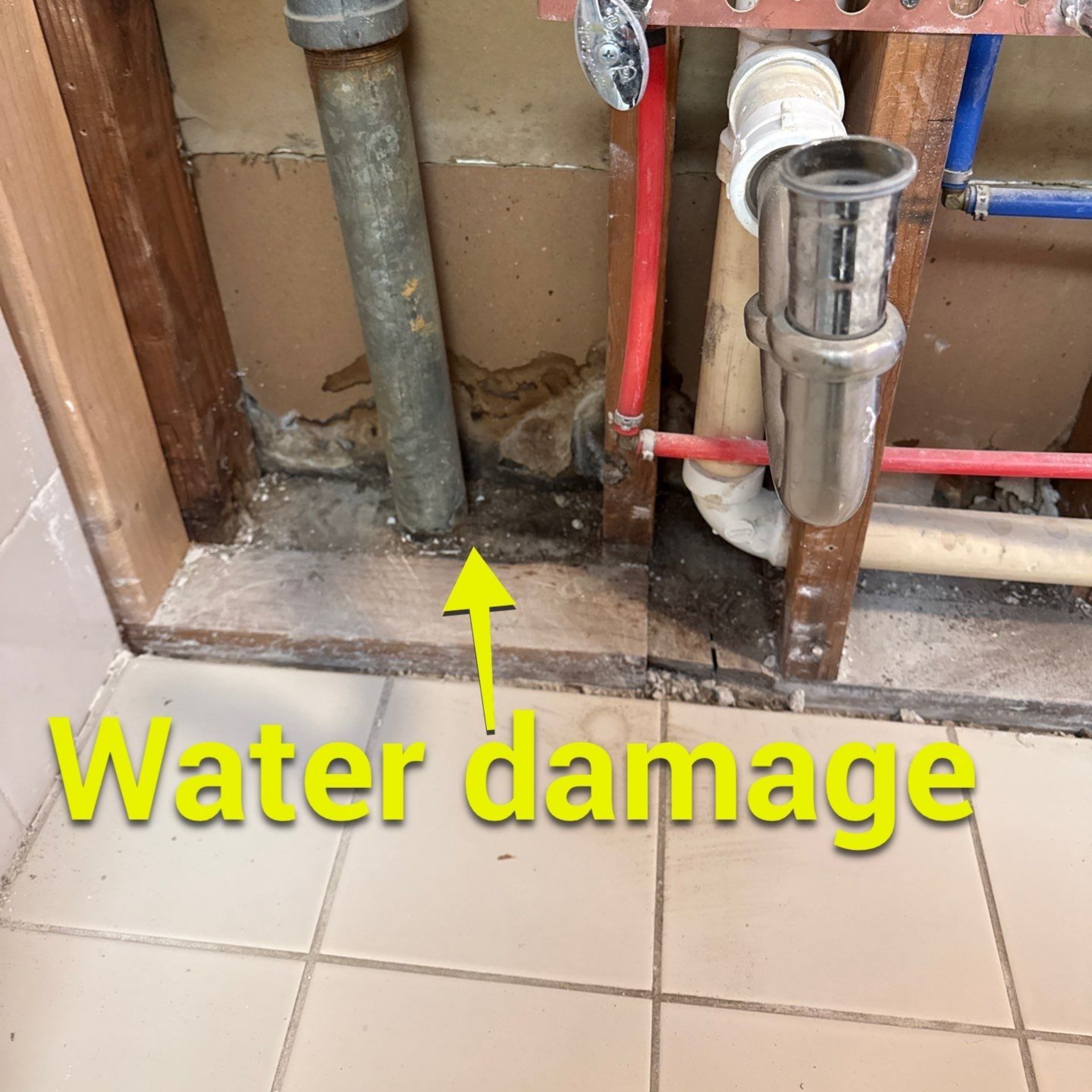 pipe leak at apartment complex in Huntington Station, NY