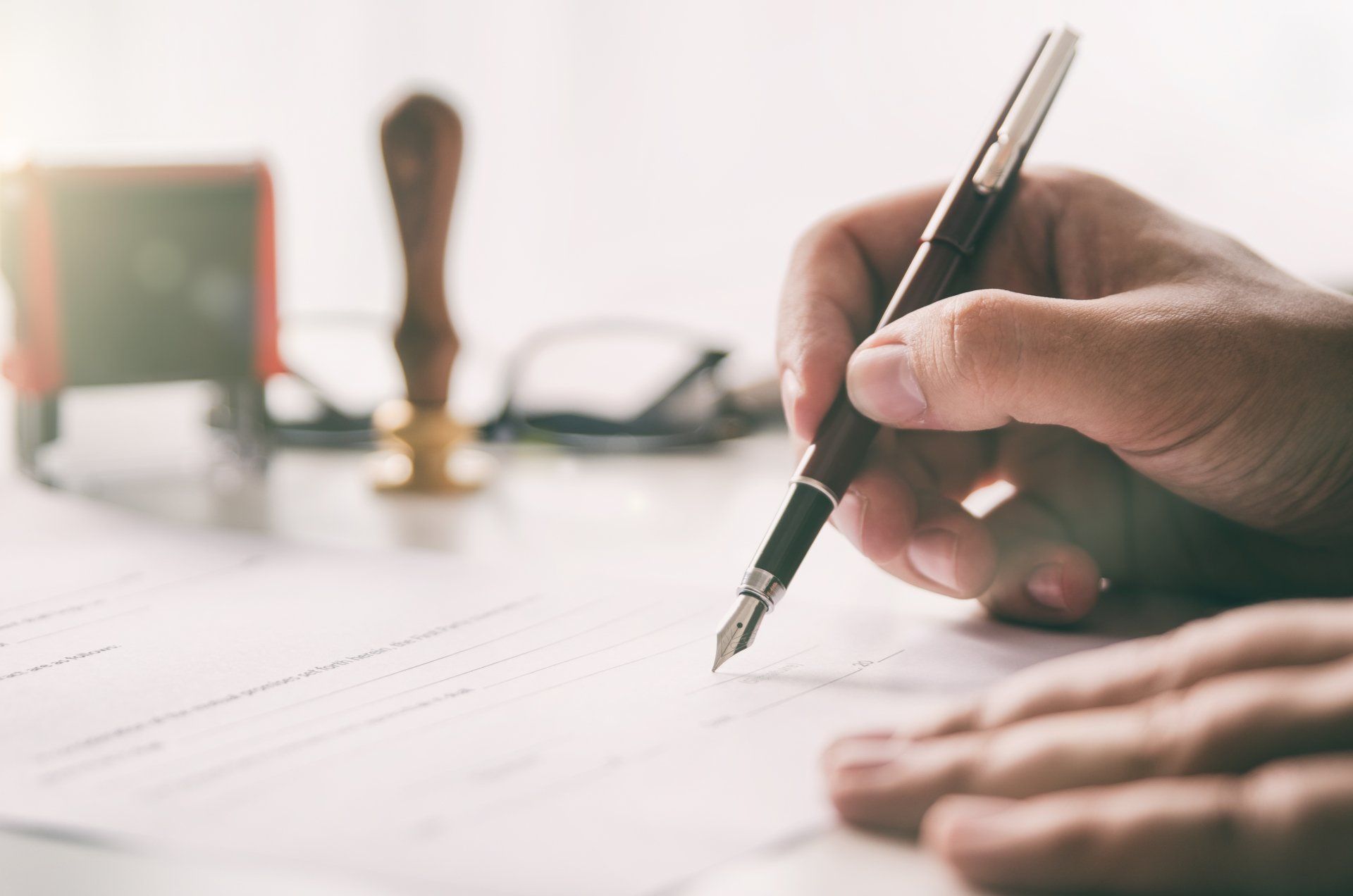 Notary West-Island of Montreal | Petit et Toussi Notaries | Home