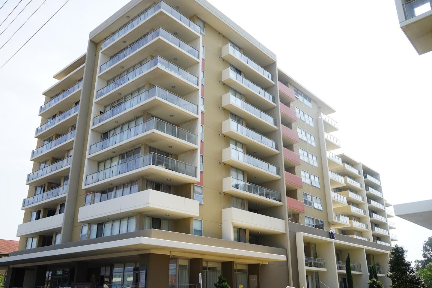 A Large Apartment Building With Lots Of Balconies And Windows — Rendering By Yilmaz P/L In Shellharbour, NSW