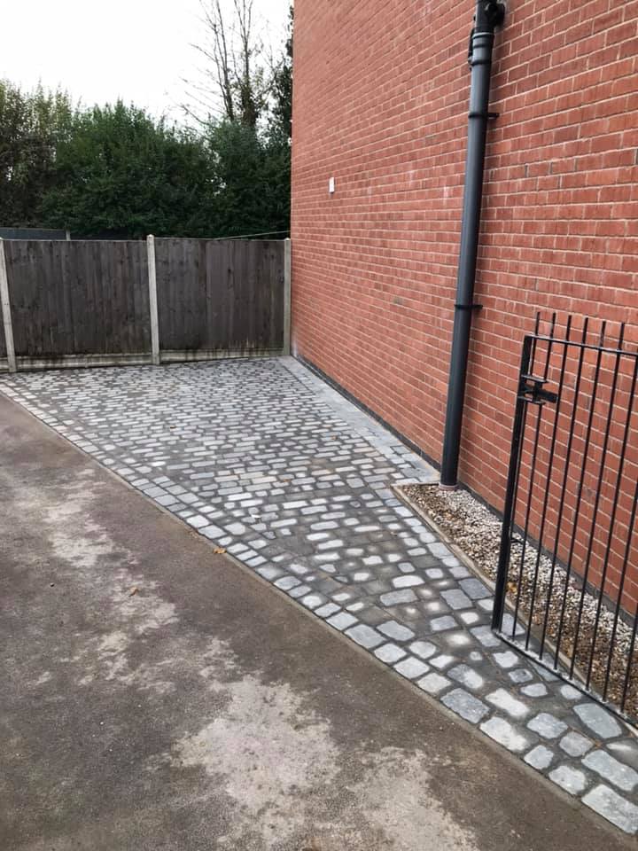 Cobble stones