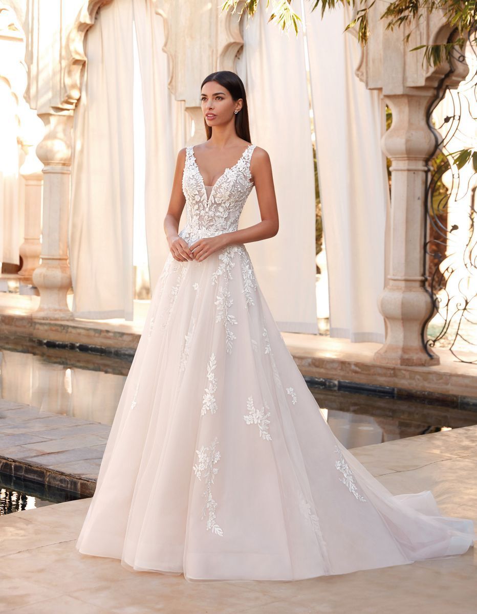 Stunning Bridal Gowns And Wedding Dresses Swansea