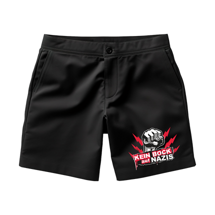 Schwarze shorts mit einem "KEIN BOCK AUF NAZIS" logo.