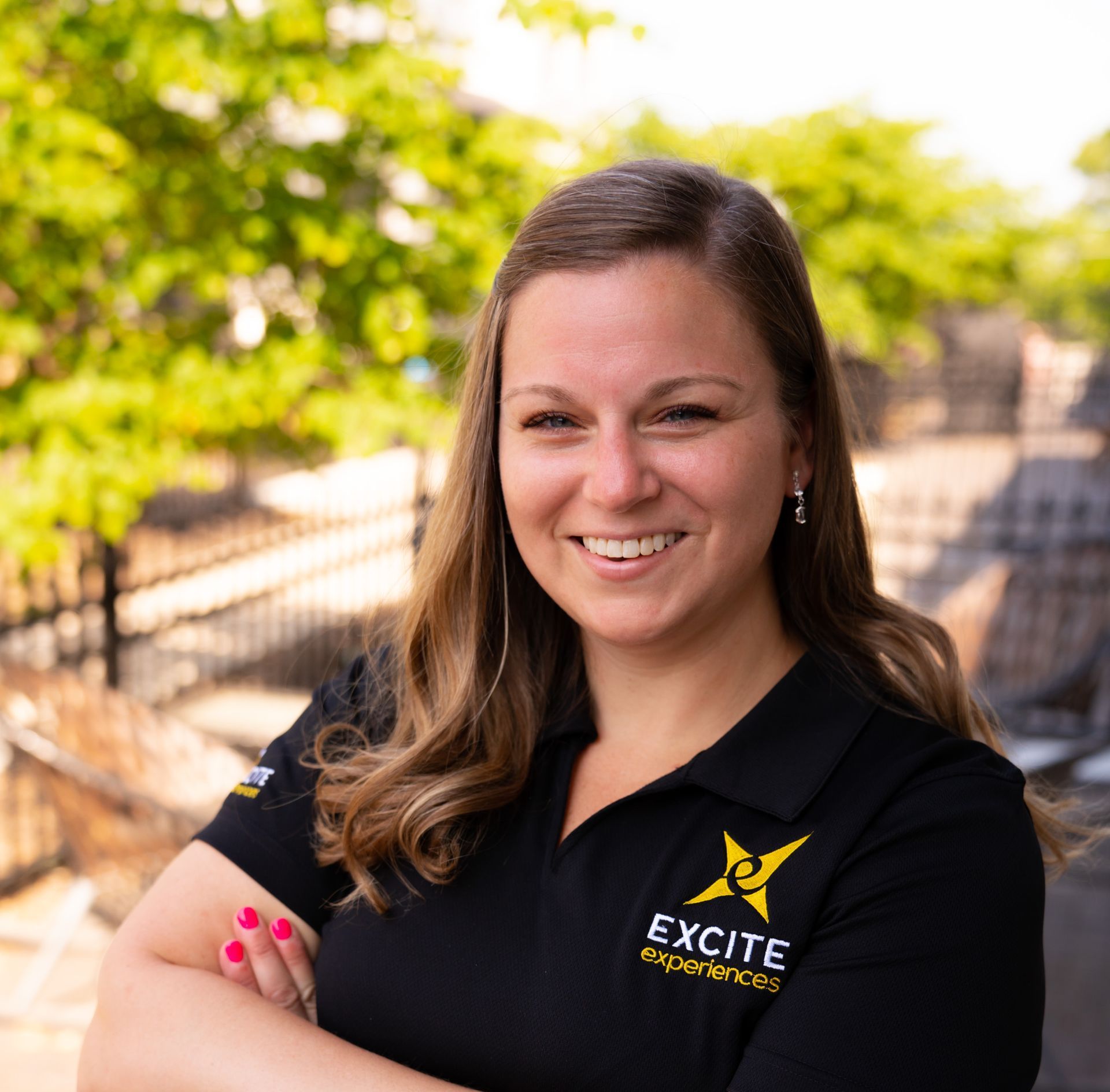 Headshot photo of Carrie, an Excite Experiences tour guide