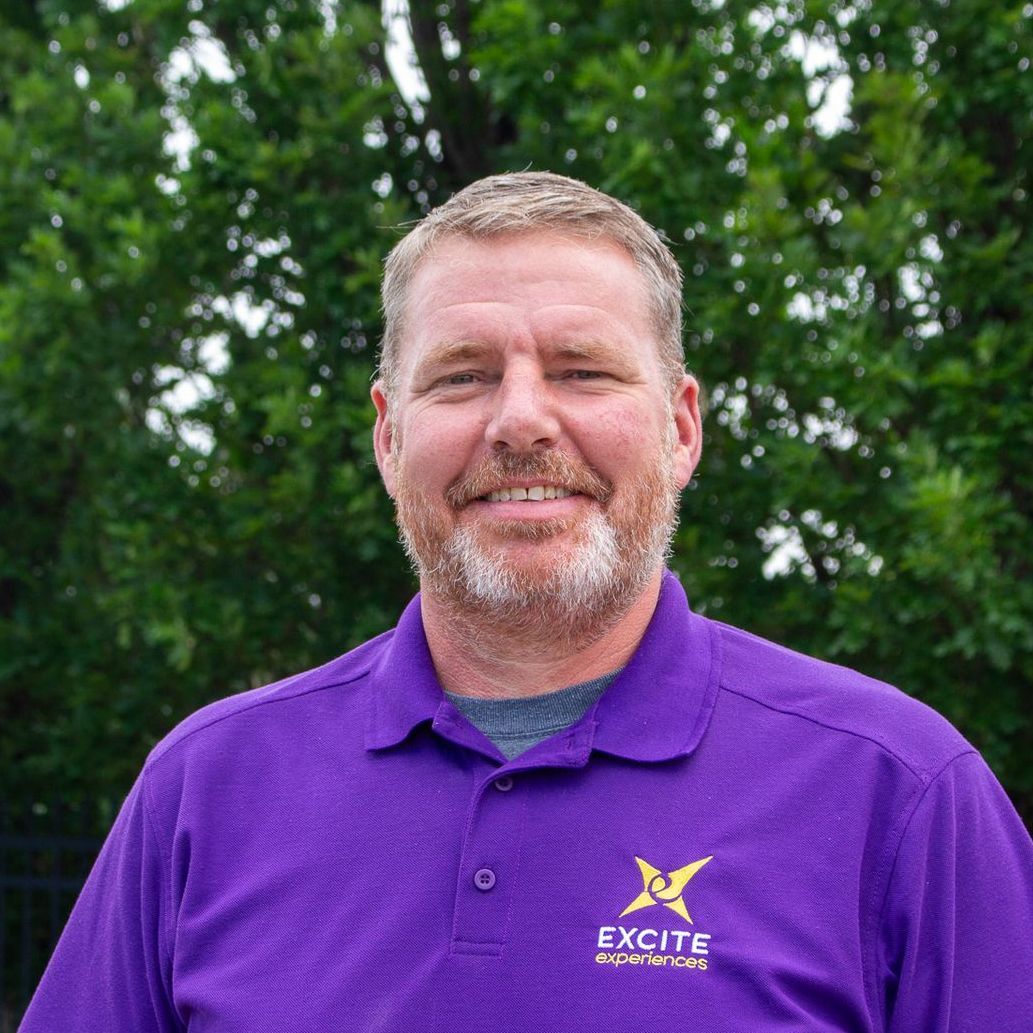 Headshot photo of Cliff, an Excite Experiences tour guide
