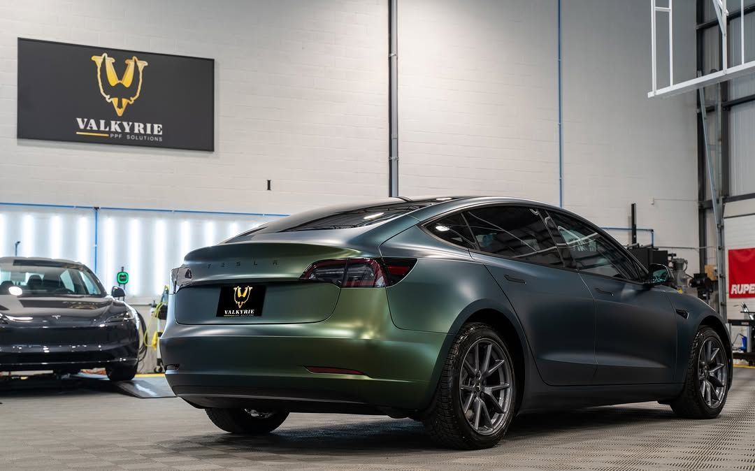 Professional Window Tinting on car